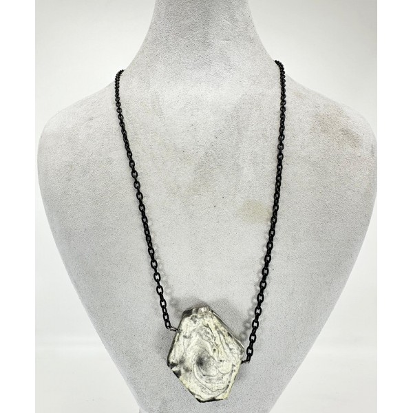 Siyah Derili Mermer Desenli Doğal Taş Kolye